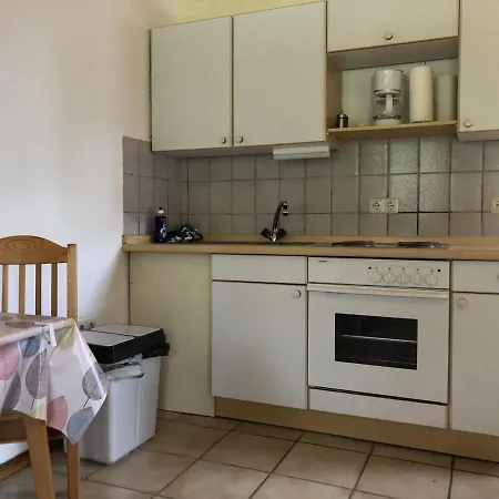 Sad121 - Monteurzimmer In In Gruener Lage Schwandorf